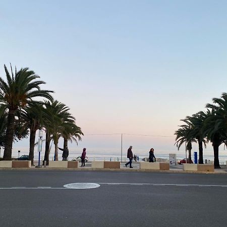 Beau 3 P. Parfaitement Situe Et Place De Parking A Disposition Menton Buitenkant foto