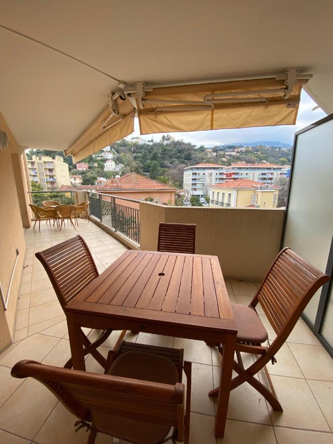 Beau 3 P. Parfaitement Situe Et Place De Parking A Disposition Menton Buitenkant foto