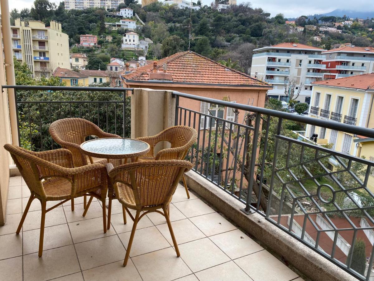 Beau 3 P. Parfaitement Situe Et Place De Parking A Disposition Menton Buitenkant foto